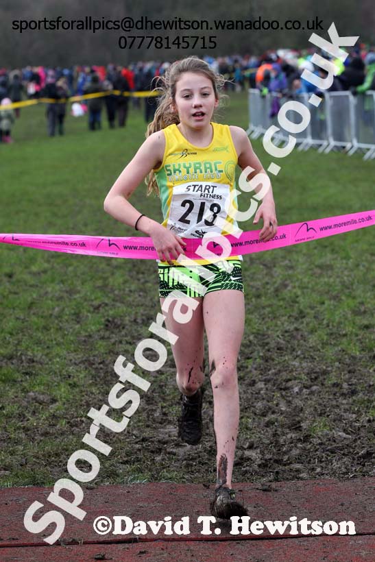 Girls under-13 Northern Cross Country Champs., Witton Park, Blackburn. Photo: David T. Hewitson/Sports for All Pics
